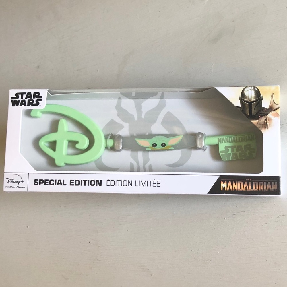 Star Wars The Child Baby Yoda Special Edition Key